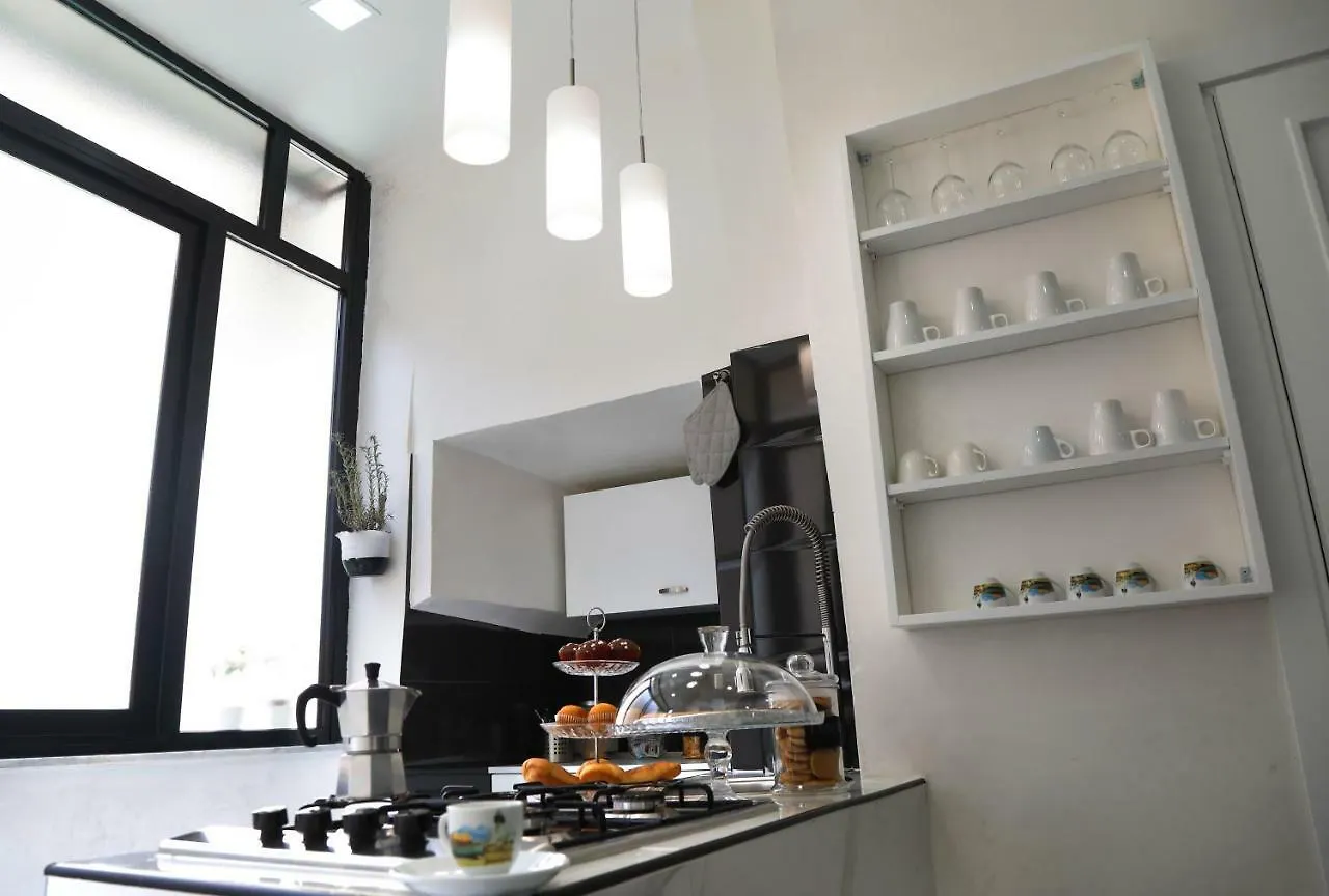 Apartment House Tribunali Naples